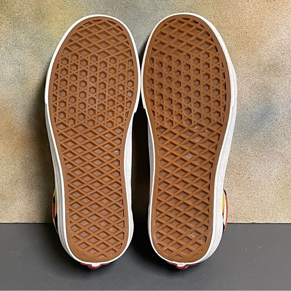 Vans Old Skool Women's Sneakers Size 7M - Picture 15 of 16